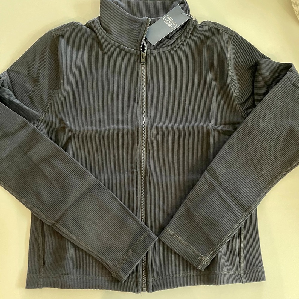 Abercrombie & Fitch cropped jacket